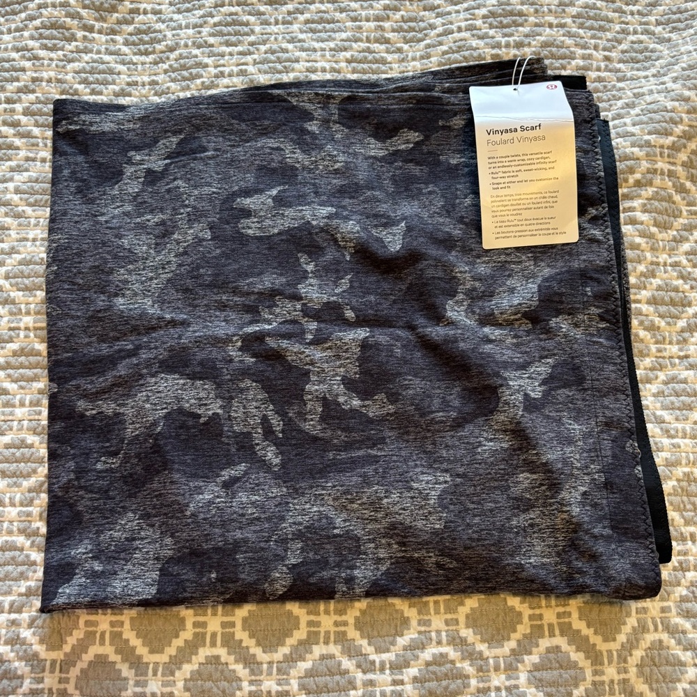 NWT Lulu Vinyasa scarf